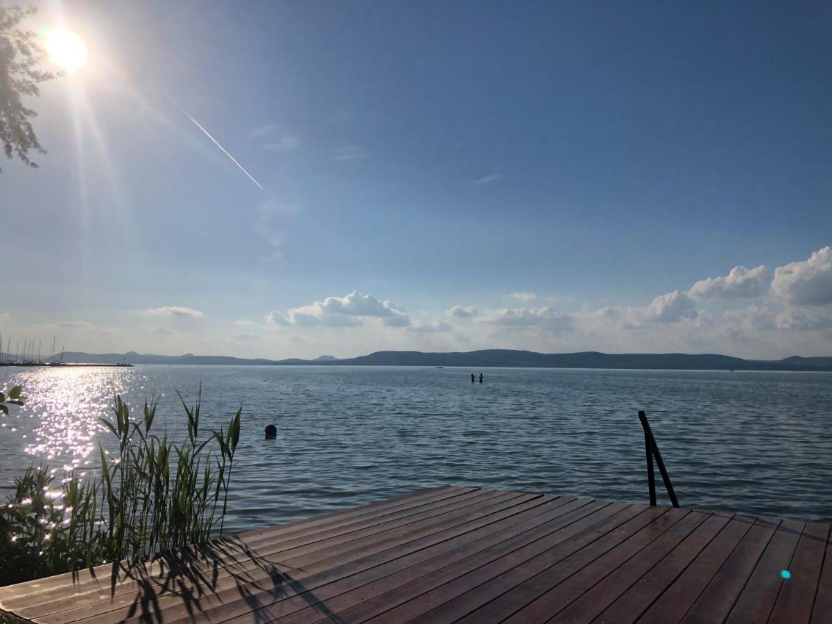 Sunny Private Beach Balatonlelle Eksteriør billede